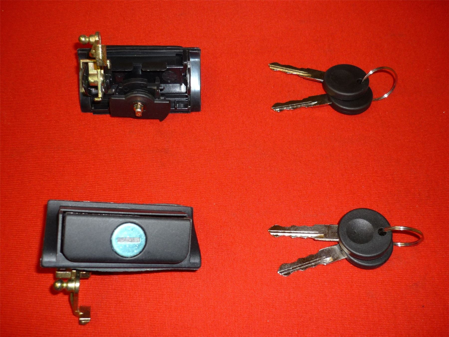 VW Golf MK3 tailgate luggage boot door lock with 2 keys 1H6 827 571E
