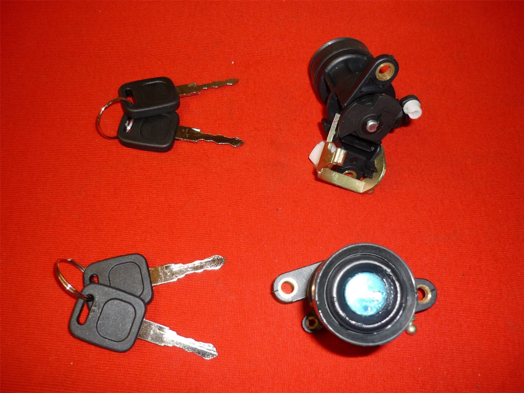 VW passat b4 tailgate luggage boot lock with 2 keys (3A0827571D)